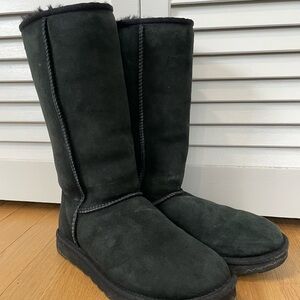 UGG Black Tall Shearling Winter Boots EUC